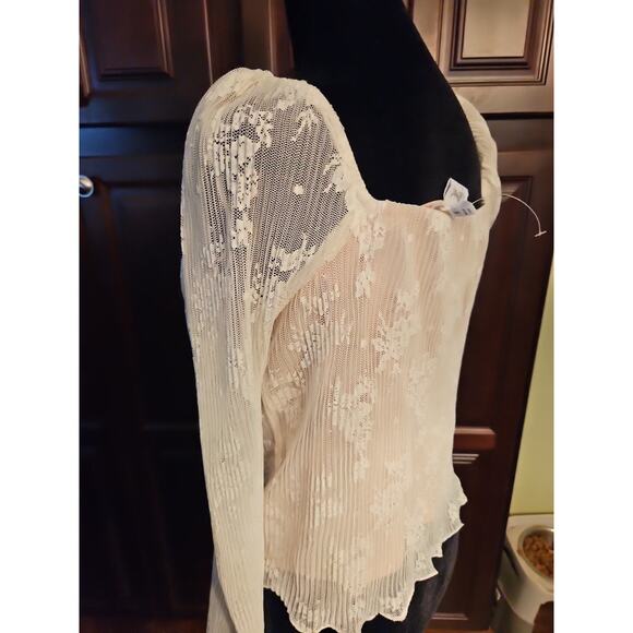 Willow & Root Blouse Lace Dotted Sheer Boho Cream Size Medium Ribbed Fairycore - Picture 7 of 11
